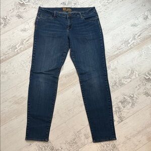 Kut from the Kloth Medium Wash VIV toothpick Skinny Jeans Size 10